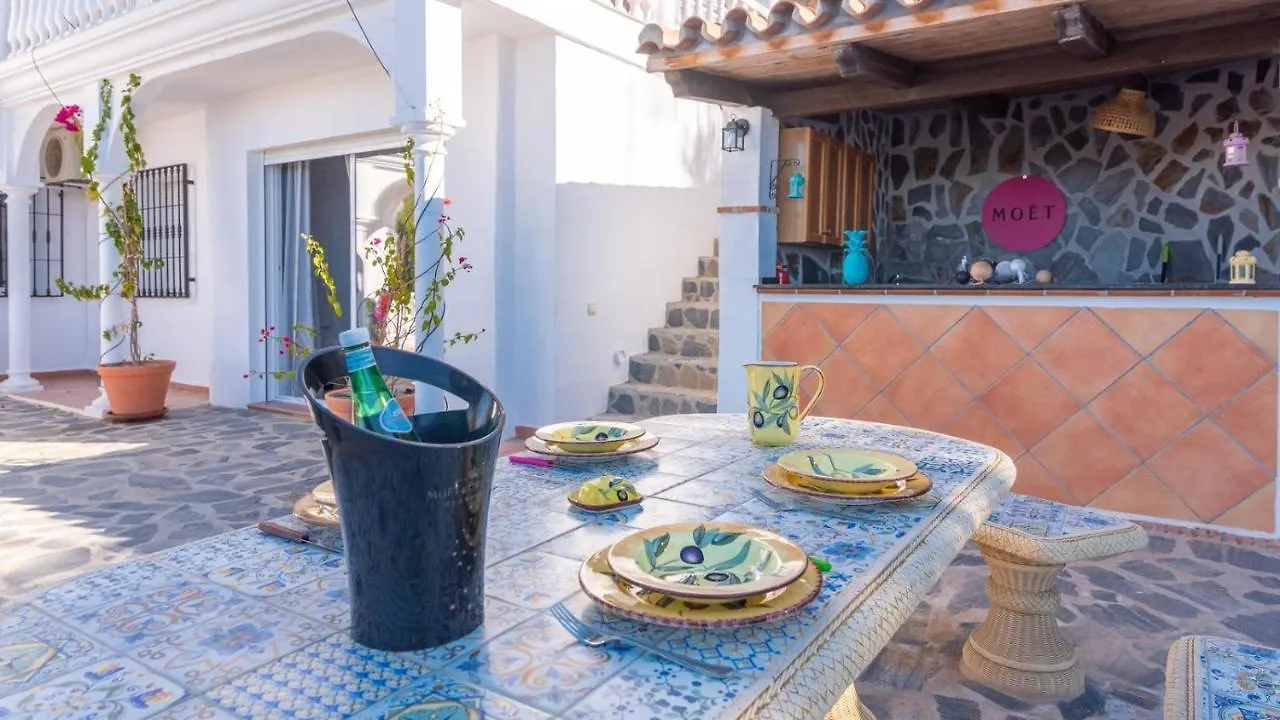 Villa El Arco Iris De La Montana Sayalonga By Ruralidays Vakantiehuis